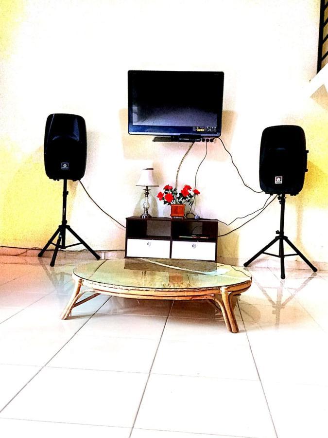 Villa Brastagi Resort Jalan Mimpin Tua Blok C No. 41 베라스타기 외부 사진