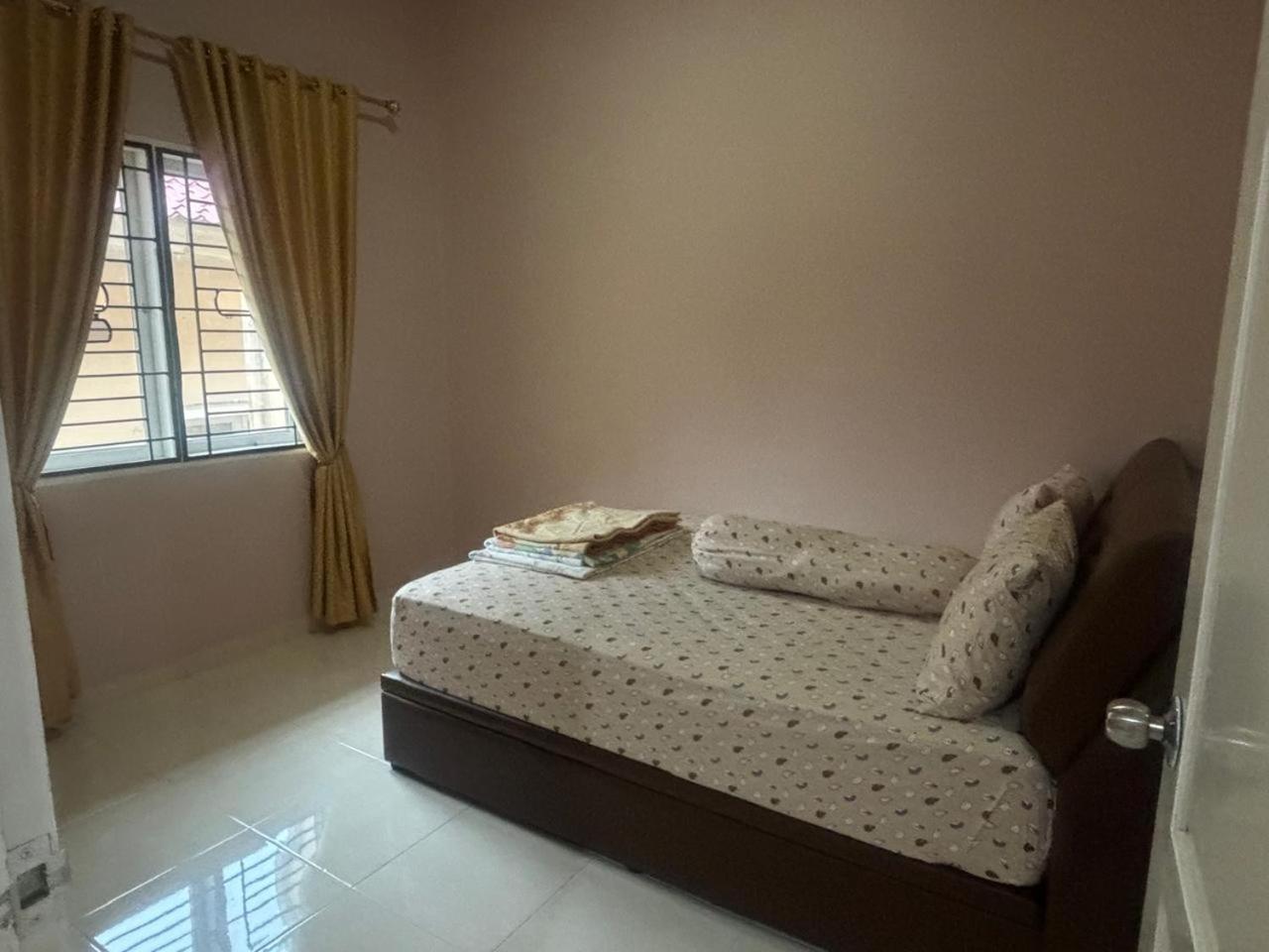 Villa Brastagi Resort Jalan Mimpin Tua Blok C No. 41 베라스타기 외부 사진