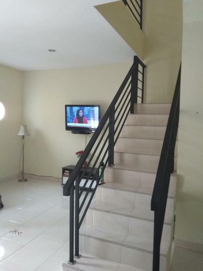 Villa Brastagi Resort Jalan Mimpin Tua Blok C No. 41 베라스타기 외부 사진