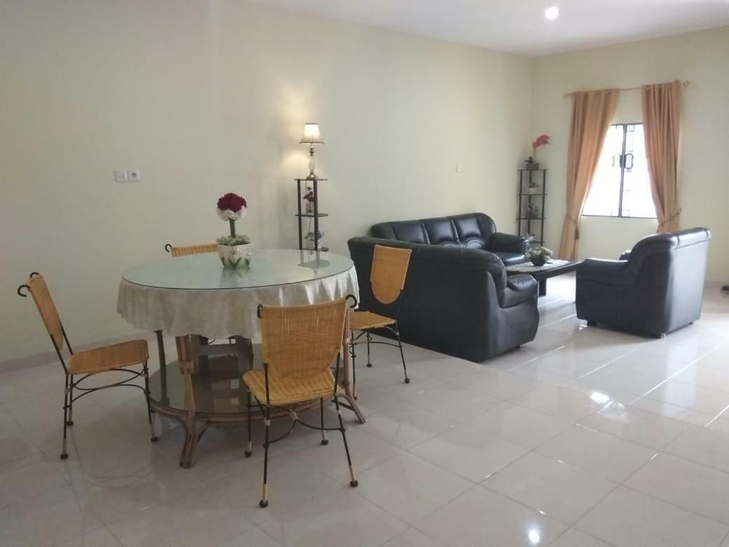 Villa Brastagi Resort Jalan Mimpin Tua Blok C No. 41 베라스타기 외부 사진